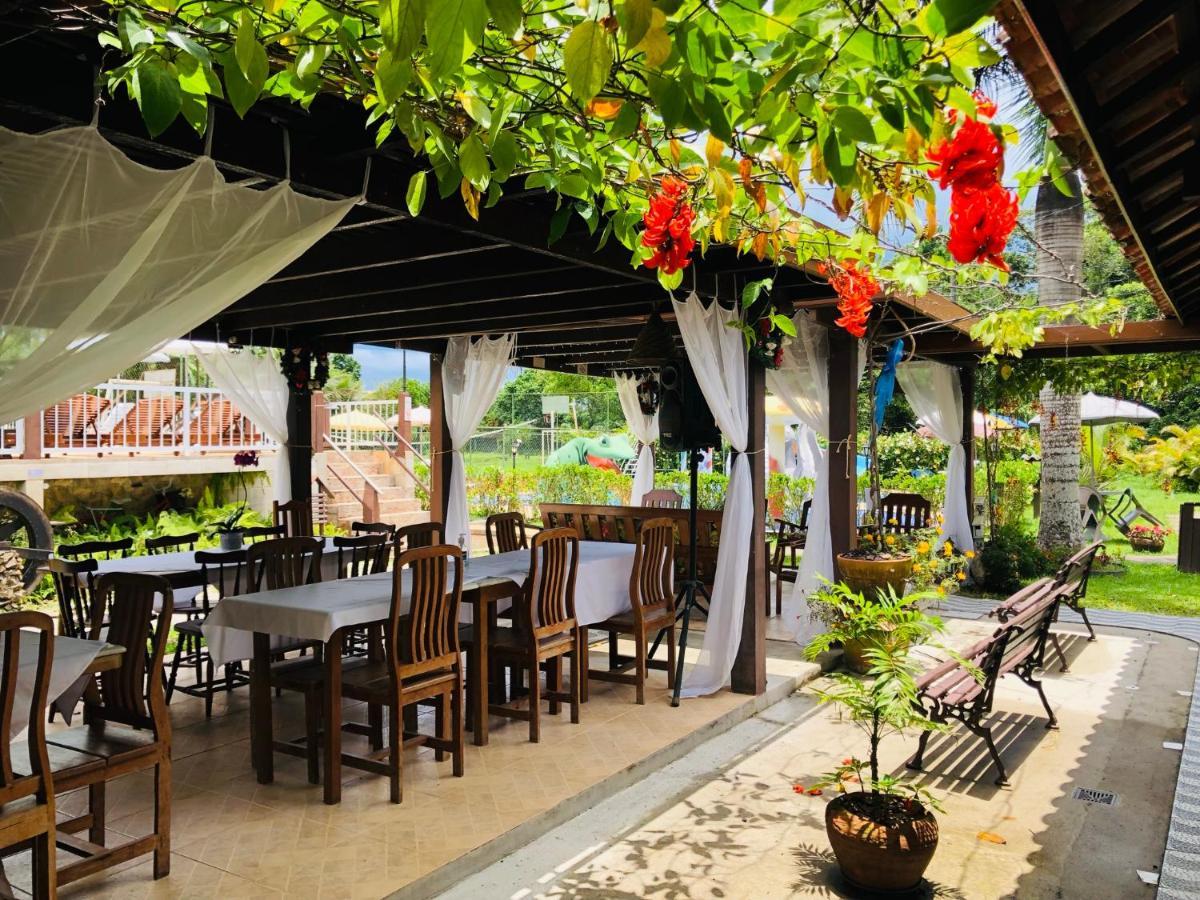 Hotel Bosques Do Massaguacu คารากัวตาตูบา ภายนอก รูปภาพ